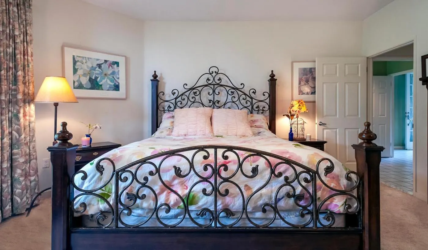 Emmalani Court 411 Apartment Princeville